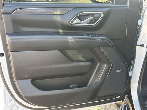 Used 2024 GMC Yukon SLT image 21