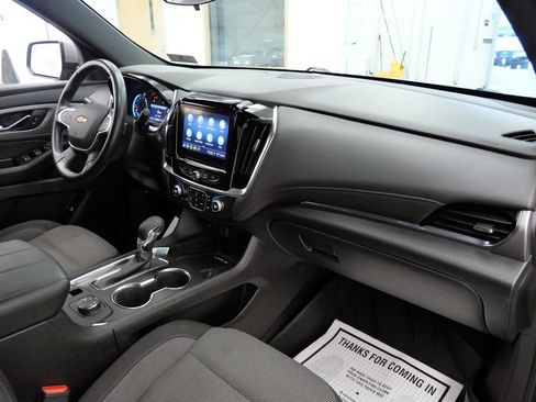 Used 2023 Chevrolet Traverse LT w/ LPO, Floor Liner Package AWD/4WD image 15