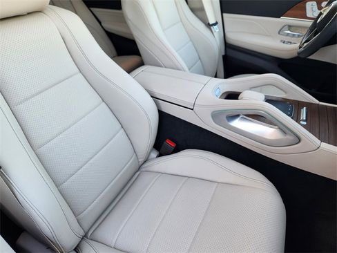 Used 2024 Mercedes-Benz GLE 350 4MATIC image 10