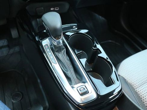 Used 2024 Chevrolet Trax LT w/ Driver Confidence Package image 22