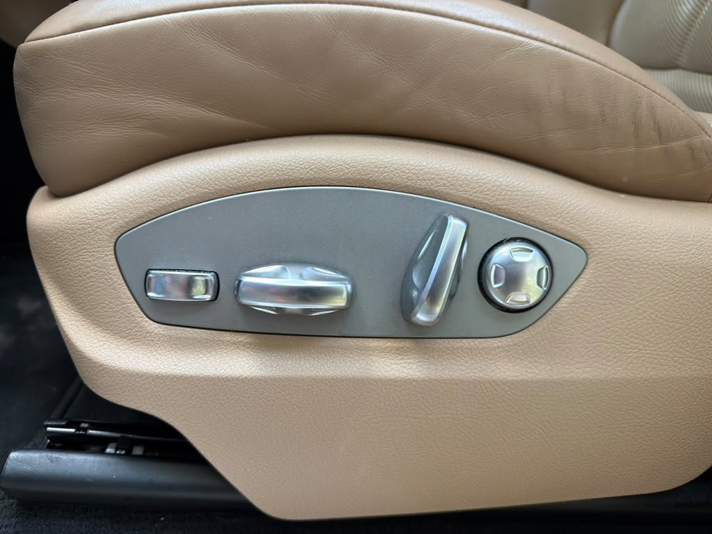 Used 2021 Porsche Macan S AWD/4WD image 6