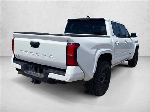 Used 2024 Toyota Tacoma SR5 AWD/4WD image 22