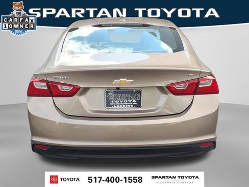 Used 2018 Chevrolet Malibu LT FWD image 8