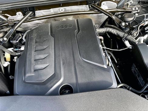 Used 2025 Audi Q5 Premium Plus w/ Premium Plus image 26