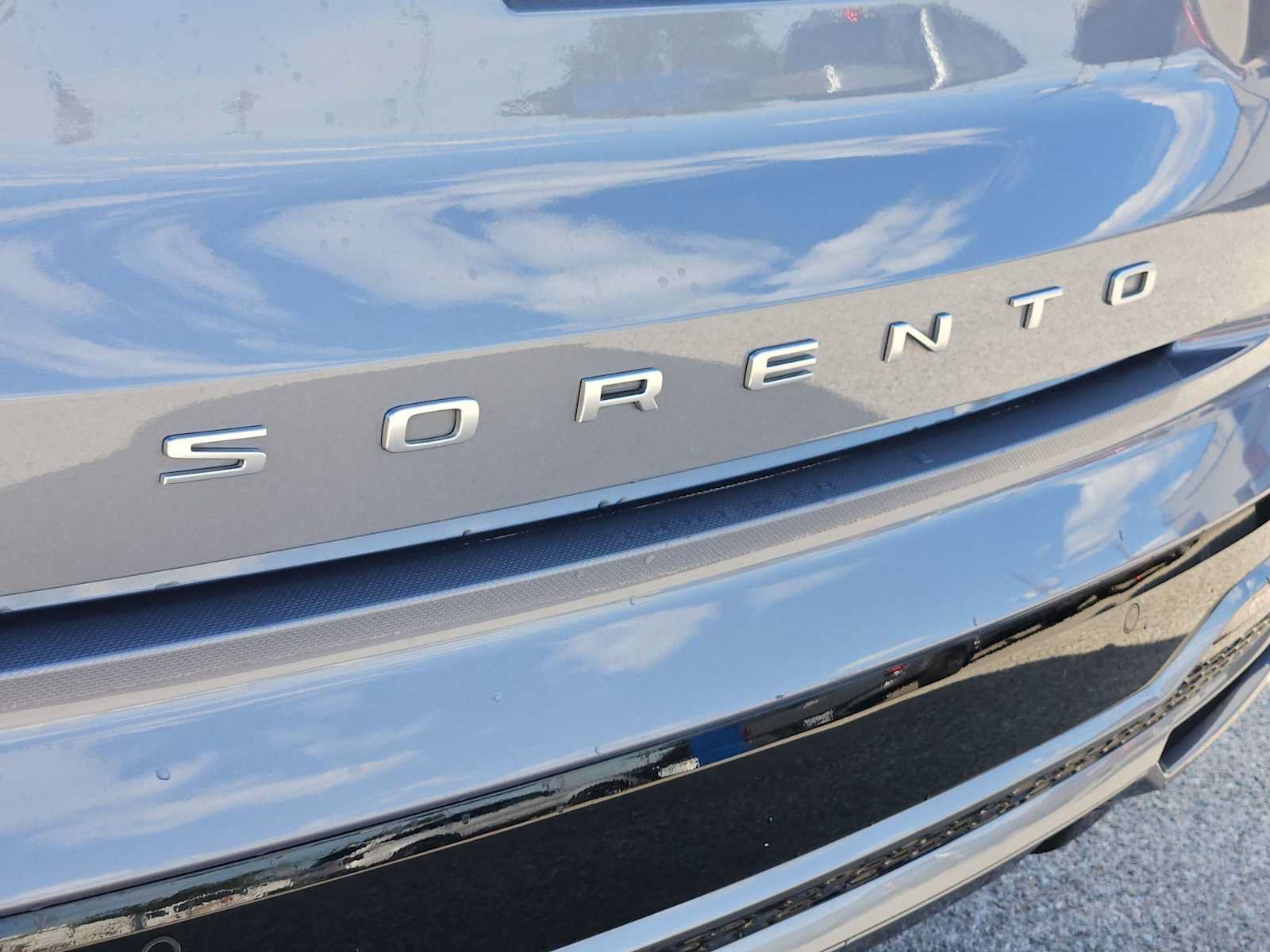Used 2022 Kia Sorento EX w/ Panoramic Sunroof Package FWD image 10