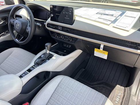 New 2027 Honda HR-V LX image 9