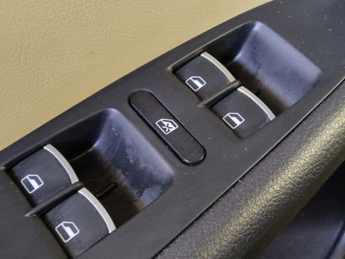 Used 2014 Volkswagen Jetta SE FWD image 27