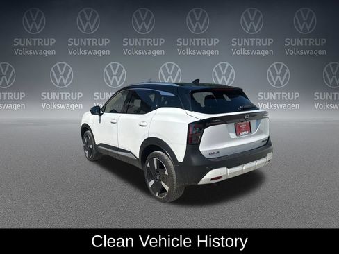 Used 2025 Nissan Kicks SR AWD/4WD image 4