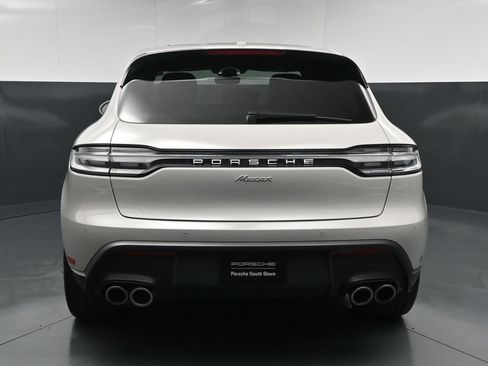 Certified 2025 Porsche Macan AWD/4WD image 9