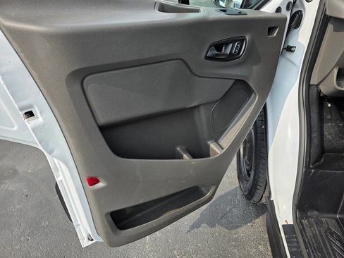 Used 2023 Ford Transit 250 148 High Roof Extended image 18