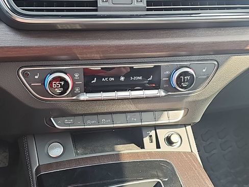 Certified 2023 Audi Q5 2.0T Premium Plus w/ Premium Plus Package AWD/4WD image 7