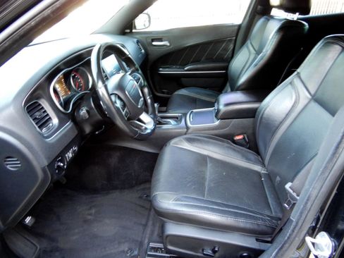 Used 2018 Dodge Charger GT image 10