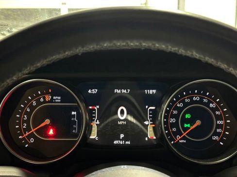 Used 2022 Jeep Gladiator Overland w/ Popular Equipment Package AWD/4WD image 6