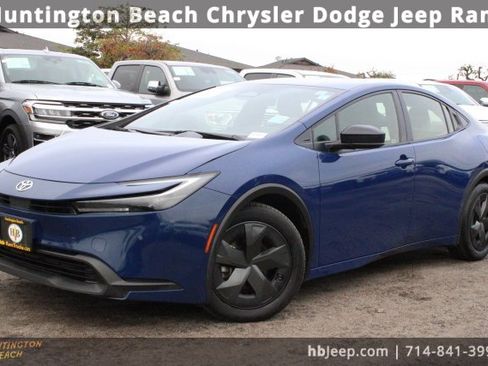 Used 2023 Toyota Prius LE image 7