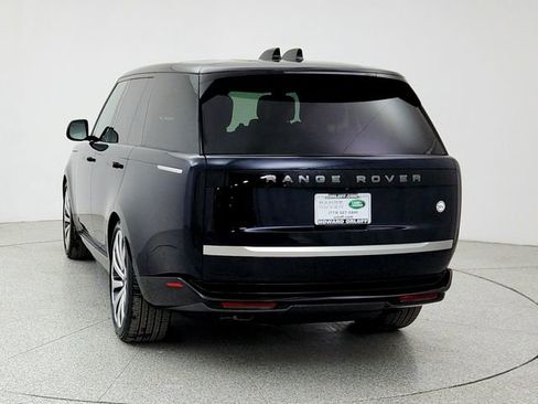 Certified 2025 Land Rover Range Rover SV image 6