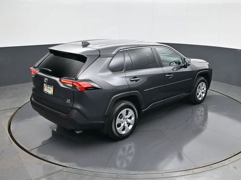 Used 2024 Toyota RAV4 LE image 17