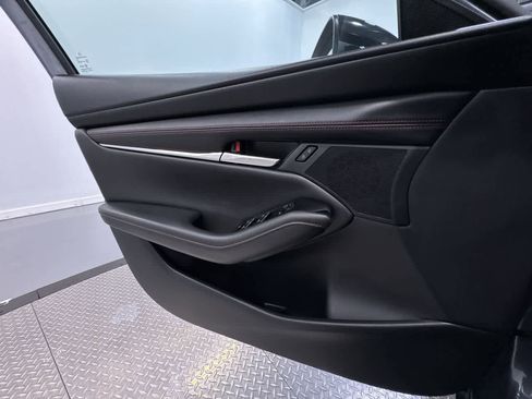 Used 2024 MAZDA MAZDA3 s image 29