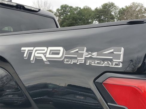 Used 2024 Toyota Tundra Limited image 8