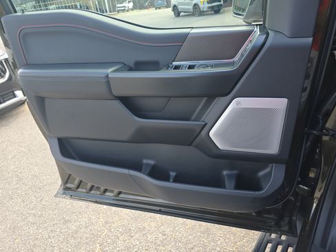 Used 2025 Ford F150 Raptor AWD/4WD image 29