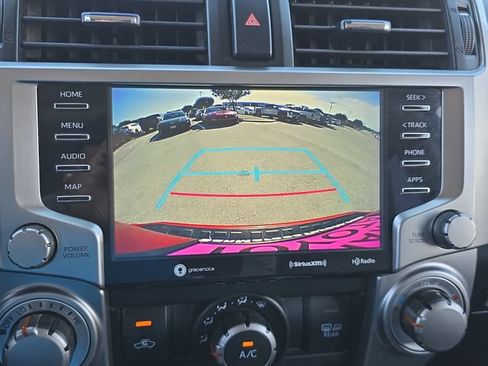 Used 2022 Toyota 4Runner SR5 Premium w/ Moonroof Package AWD/4WD image 23