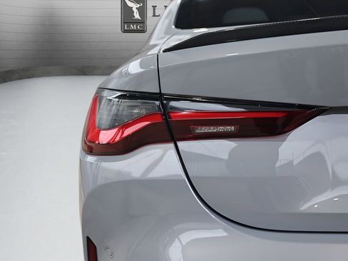 Used 2021 BMW M4 Competition w/ M Carbon Exterior Package image 24