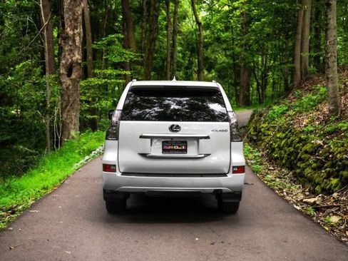 Used 2020 Lexus GX 460 AWD/4WD image 9