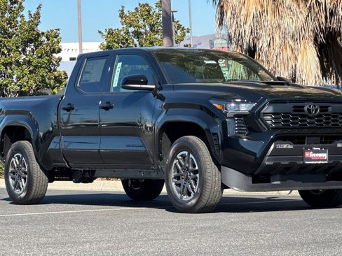 New 2025 Toyota Tacoma TRD Sport image 2