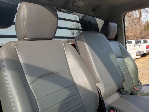 Used 2018 RAM 5500 Tradesman w/ Power & Remote Entry Group image 17