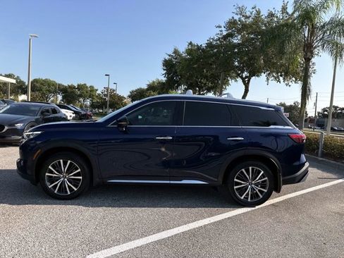 Used 2023 INFINITI QX60 Sensory w/ Vision Package FWD image 6