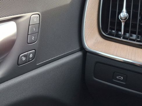 New 2026 Volvo XC60 B5 Plus w/ Climate Package image 13