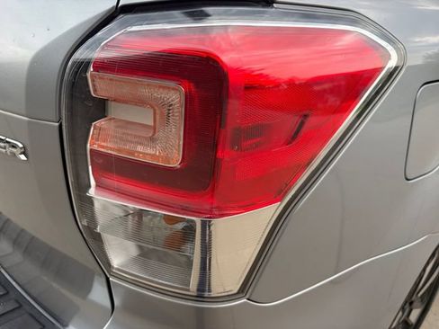 Used 2018 Subaru Forester 2.5i Limited AWD/4WD image 22
