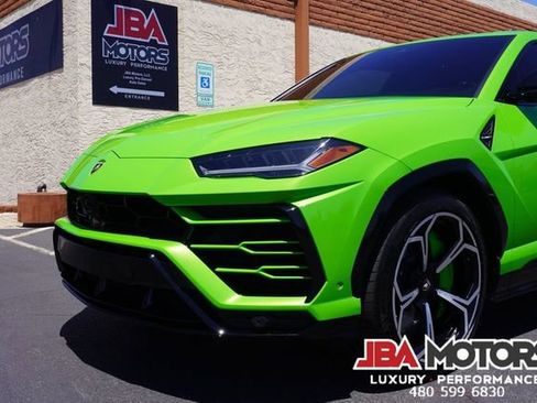 Used 2021 Lamborghini Urus AWD/4WD image 15