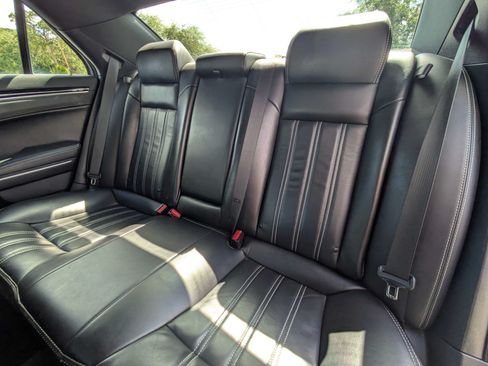 Used 2023 Chrysler 300 S RWD image 7