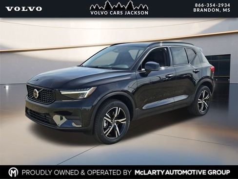 New 2026 Volvo XC40 B5 Core w/ Protection Package Premier AWD/4WD image 4