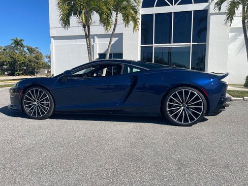 Used 2020 McLaren GT image 26