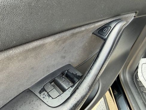 Used 2021 Tesla Model Y Long Range AWD/4WD image 9