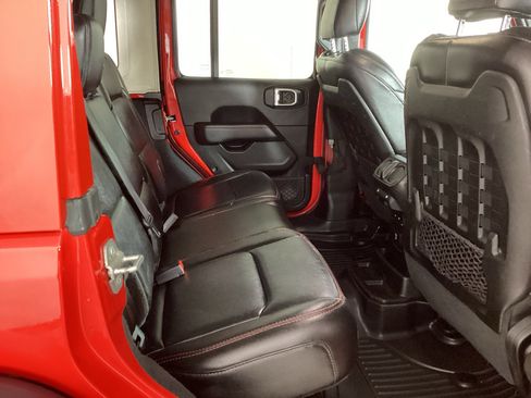 Used 2020 Jeep Wrangler Unlimited Rubicon w/ Advanced Safety Group AWD/4WD image 10