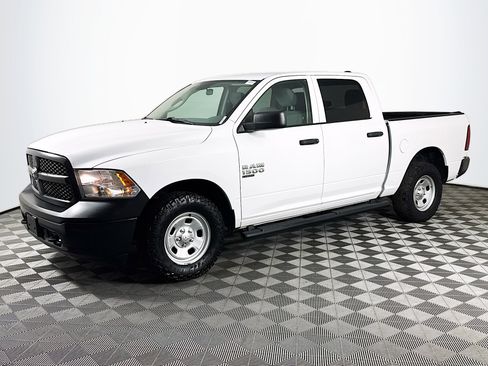 Used 2019 RAM 1500 Tradesman w/ Popular Equipment Group AWD/4WD image 4