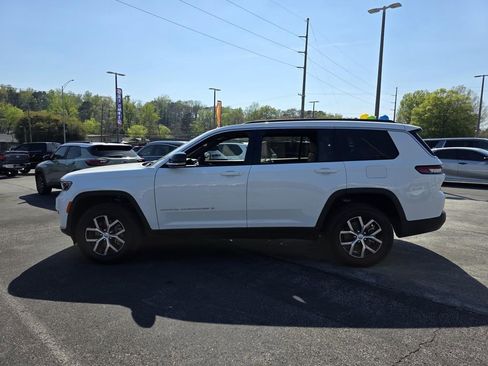Used 2024 Jeep Grand Cherokee L Limited image 4