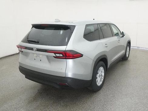 New 2026 Toyota Grand Highlander XLE image 8
