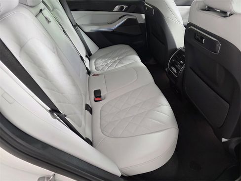 Used 2026 BMW X5 sDrive40i image 27