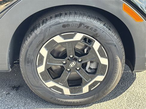 Used 2024 Hyundai Santa Fe SE image 12