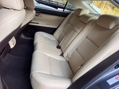 Used 2017 Lexus ES 350 w/ Premium Package image 18