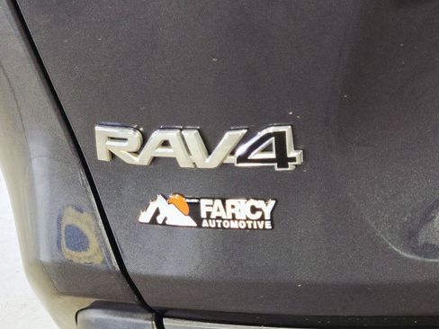 Used 2022 Toyota RAV4 XLE Premium AWD/4WD image 66