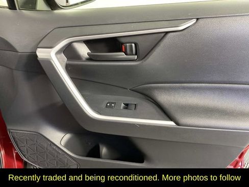 Used 2025 Toyota RAV4 LE AWD/4WD image 22