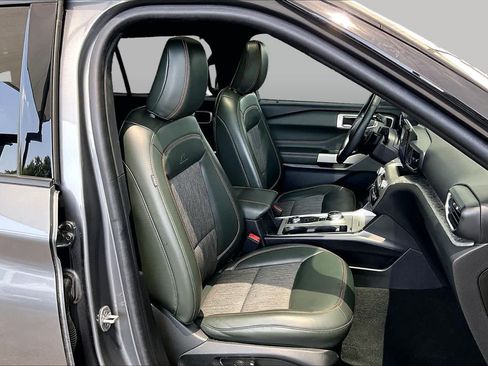 Used 2022 Ford Explorer Timberline AWD/4WD image 9