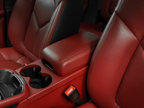 Certified 2024 Porsche Macan GTS w/ Premium Plus Package AWD/4WD image 40