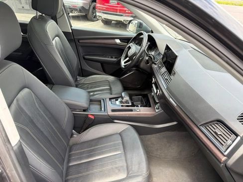 Used 2021 Audi Q5 2.0T Premium w/ Convenience Package AWD/4WD image 12
