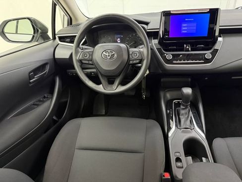 Used 2024 Toyota Corolla LE FWD image 31