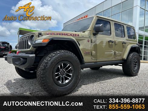 Used 2025 Jeep Wrangler Unlimited Rubicon AWD/4WD image 1